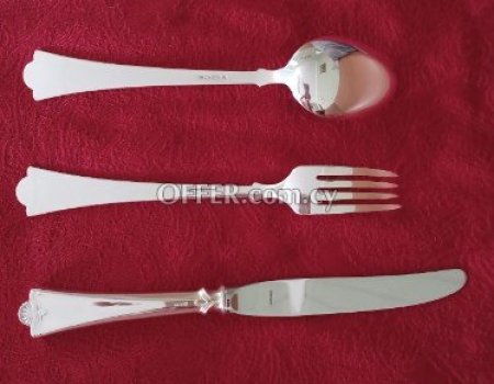I am giving Silver cutlery complete for 12 people - 3