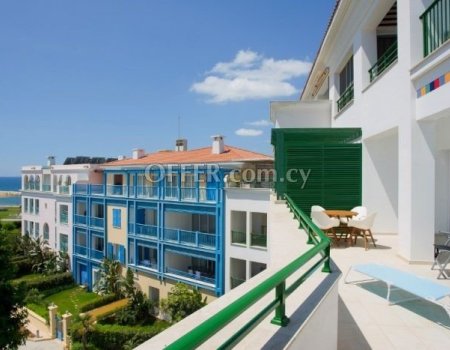 Luxury 2 Bedroom Apartment in Limassol Marina - 3