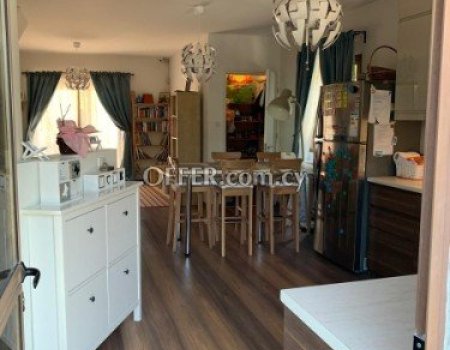 3 bedroom maisonette - 2