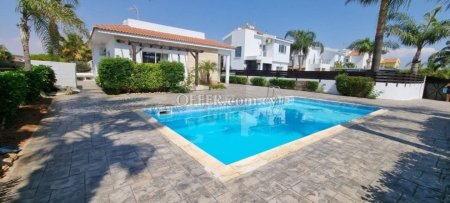 Bungalow in Ayia Thekla