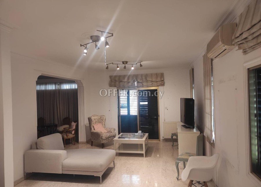 3 Bedrooms Unfurnished Penthouse for Rent in Latsia Nicosia Cyprus - 1