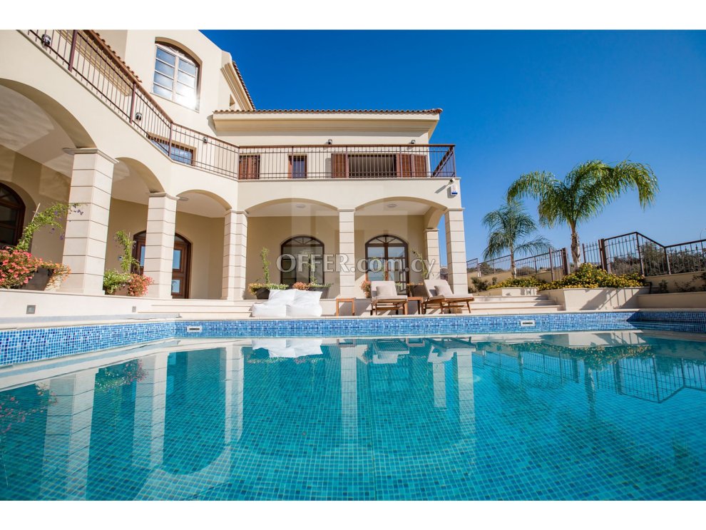 Luxury seven bedroom villa for sale in Germasogia hills Panorea in Limassol - 4