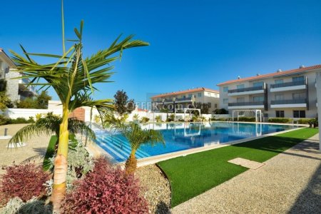Stunning Top Floor Apartment On 5 Star Resort
