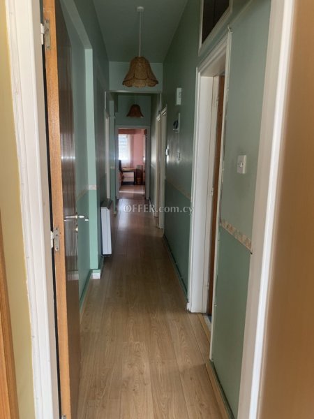 For Sale €150,000 Apartment 3 bedrooms Larnaka (Center), Larnaca Larnaca - 9