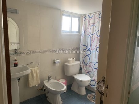 For Sale €150,000 Apartment 3 bedrooms Larnaka (Center), Larnaca Larnaca - 7