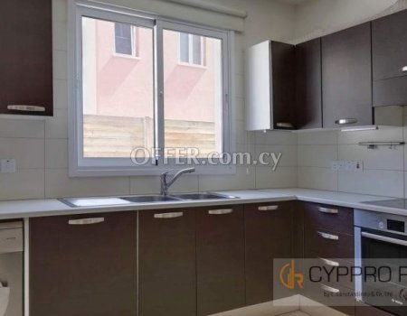 Ground Floor 2 Bedroom Apartment in Tourist Area - 3