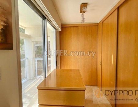 Beachfront 2 Bedroom Apartment in Tourist Area - 3