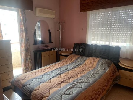For Sale €150,000 Apartment 3 bedrooms Larnaka (Center), Larnaca Larnaca - 4