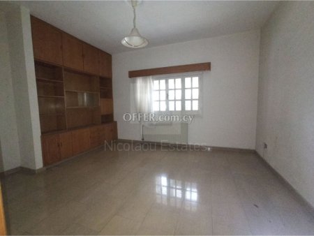 Three bedroom Ground floor apartment with Fireplace in Strovolos - 9