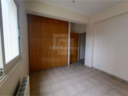 Three bedroom Ground floor apartment with Fireplace in Strovolos - 8