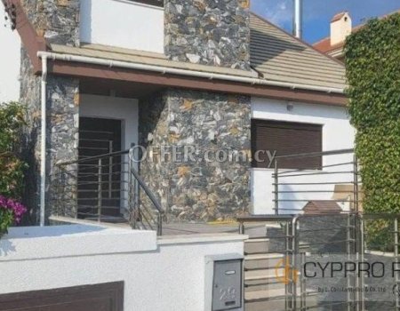 4 Bedroom House in Agios Athanasios