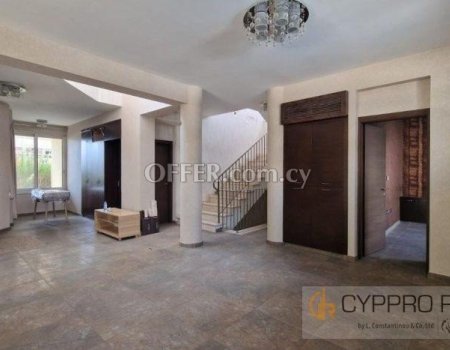 6 Bedroom House in Panthea - 2