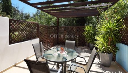 2 Bedroom Townhouse for sale - 2
