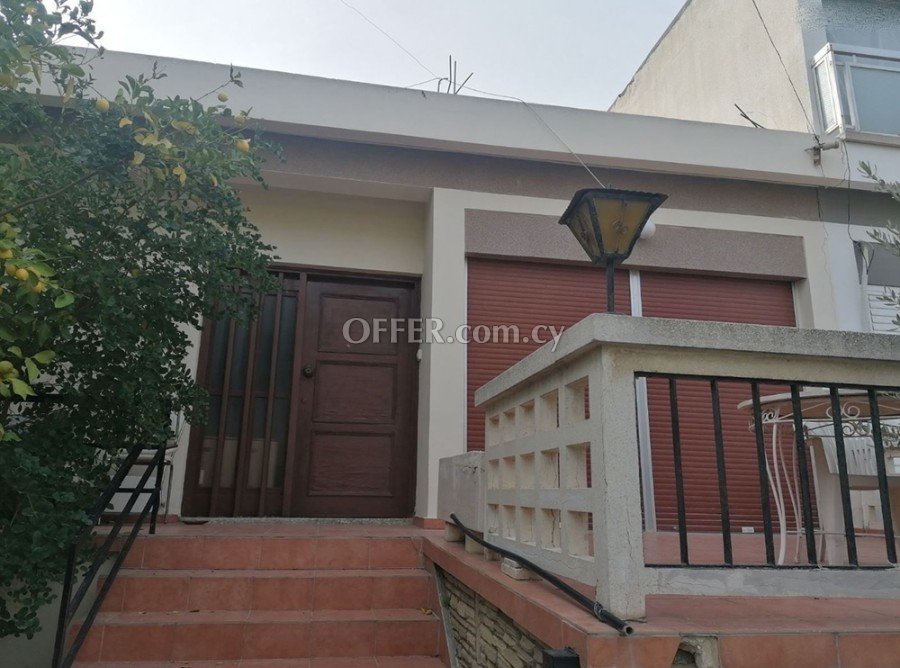 For Sale, Three-Bedroom Semi-Detached House in Aglantzia - 1
