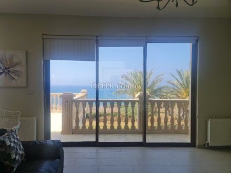 Large seafront six bedroom house for sale in Zygi area - 10