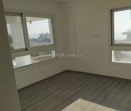 Καινούργιο Πωλείται €820,000 Πολυτελές Διαμέρισμα Ρετιρέ, τελευταίο όροφο, Λάρνακα (κέντρο) Λάρνακα - 3