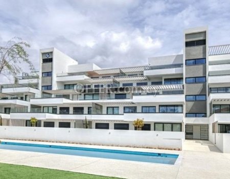 Modern 3 Bedroom Apartment in Panthea