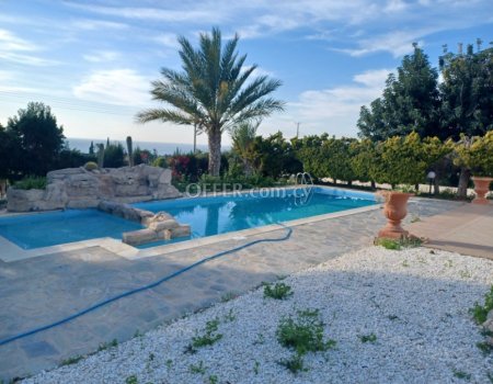 HOUSE FOR RENT IN PEYIA - 3