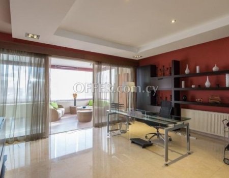 3 Bedroom Beachfront Apartment in Vashiotis Hallmark - 6