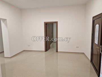 2 Bedroom House With a Large Yard  In Kaimakli , Nicosia