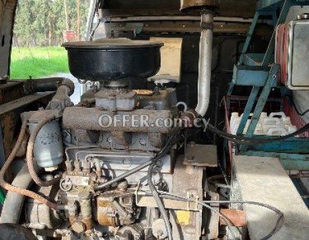 Επαγγελματική μηχανή πιεστικού με Iveco Van