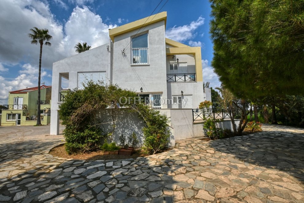 5 Bed Detached Villa for Sale in Paralimni, Ammochostos - 8