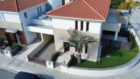Four Bedroom House in Livadia - 1