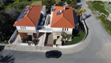 Four Bedroom House in Livadia - 10