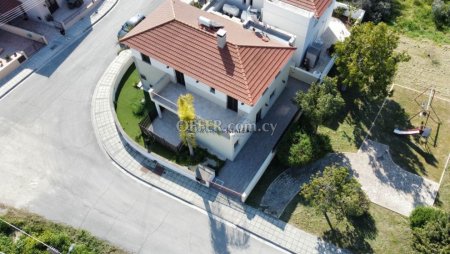 Four Bedroom House in Livadia - 7