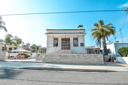 4 Bed House for Sale in Psevdas, Larnaca - 11