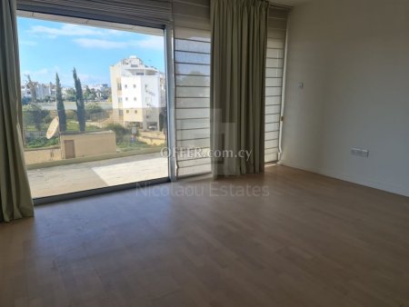 Luxurious large three bedroom apartment at Acropoli area Nicosia - 3