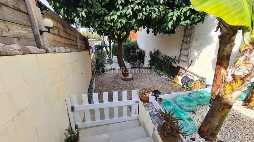 Beautiful Apartment with big maintained garden and open sea views in Chloraka - 2
