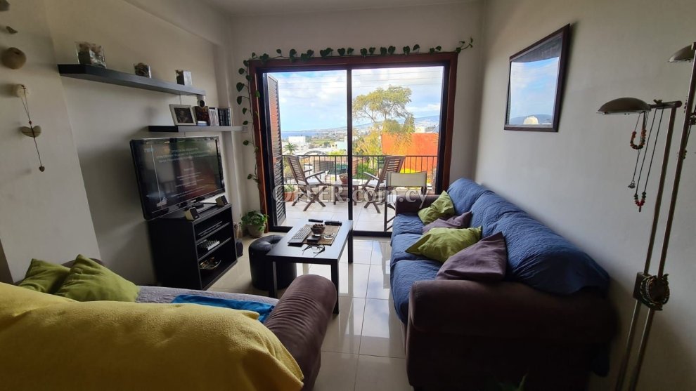 Beautiful Apartment with big maintained garden and open sea views in Chloraka - 10