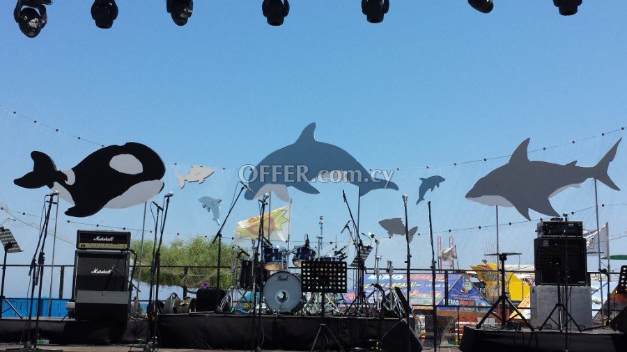 Shapes from polystyrene, backdrop, stands etc - 4