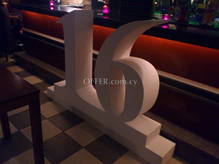 Shapes from polystyrene, backdrop, stands etc - 6