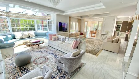 4 + 1 Bedroom Villa For Rent Limassol