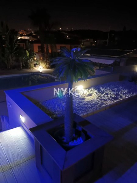 5 bedroom detached house semi-furnished - 9