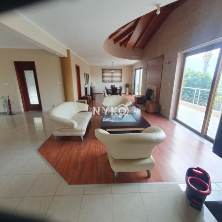 5 bedroom detached house semi-furnished - 2