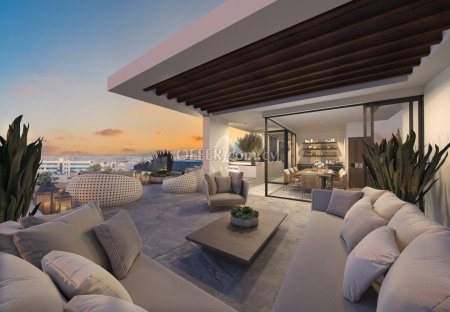 LUXURY PENTHOUSE OF 4 BEDROOMS WITH A ROOF TOP POOL - 11