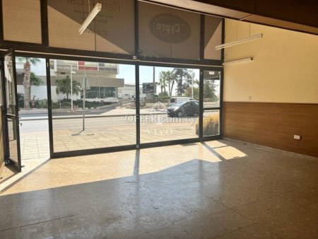 COMMERCIAL GROUND FLOOR SPACE LOCATED IN THE HEART OF TOURIST AREA - 8