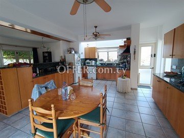 4 Bedroom Plus 1 Office House  In Aglantzia, Nicosia - 5