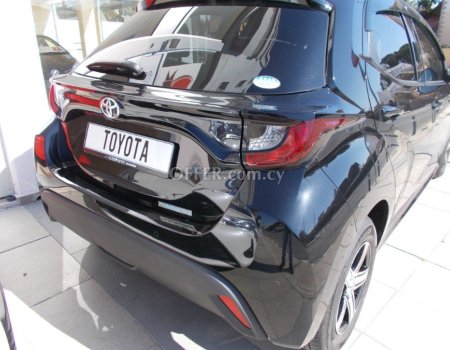 2020 Toyota Yaris 1.5L Petrol Automatic Hatchback - 5