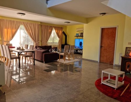 For Sale, Four-Bedroom Detached House in Ilioupolis - 9