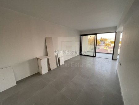 Two bedroom apartment with a 42sq.m roof garden in a building with gym and playground in Makedonitissa - 3