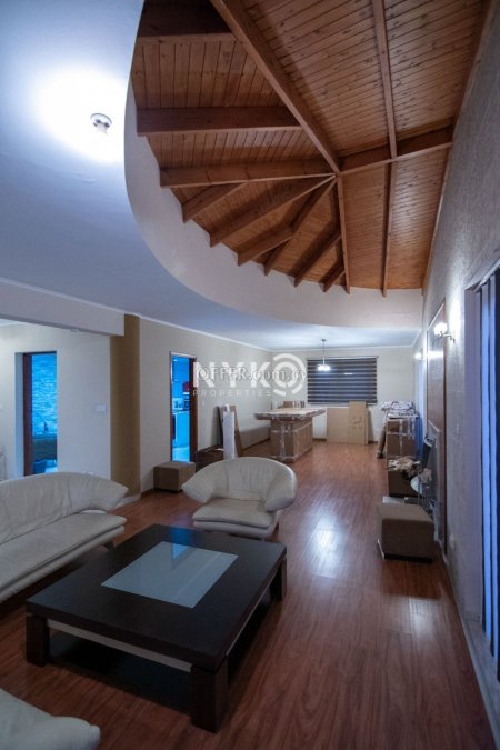5 bedroom detached house semi-furnished - 21