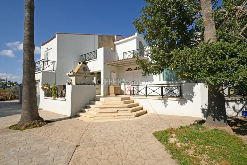 4 Bed Detached Villa for Sale in Paralimni, Ammochostos - 9