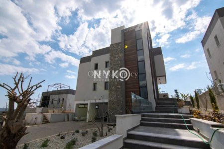 4 bedroom detached villa - 16