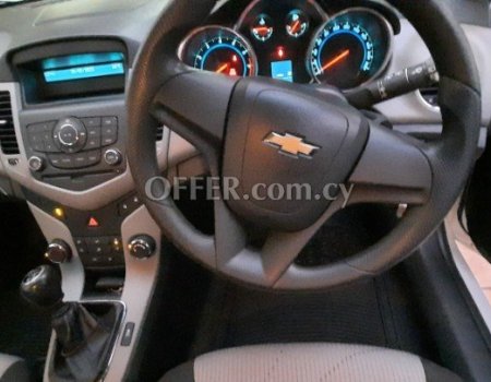 2012 Chevrolet Cruze 1.6L Petrol Manual Hatchback - 4