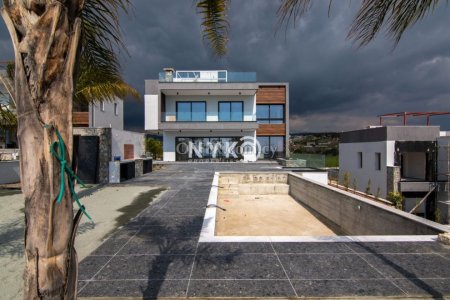 4 bedroom detached villa - 11