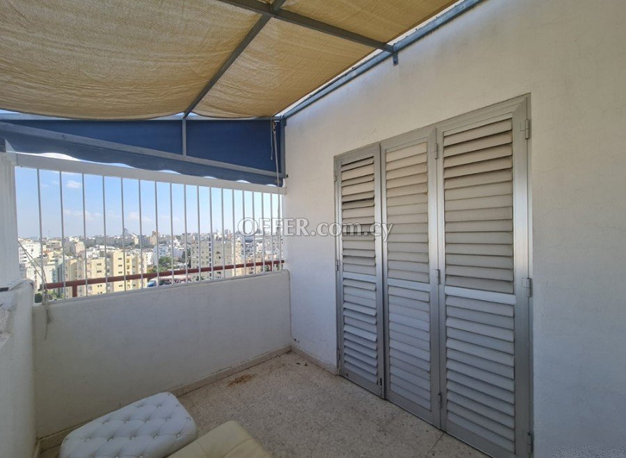 For Sale, Three-Bedroom Apartment in Agioi Omologites - 2